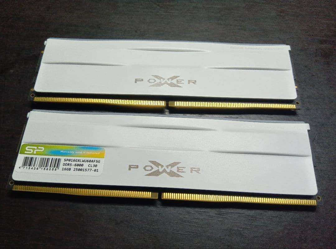 DDR5メモリ　32GB（16×2） シリコンパワー　ホワイト　6000MHz