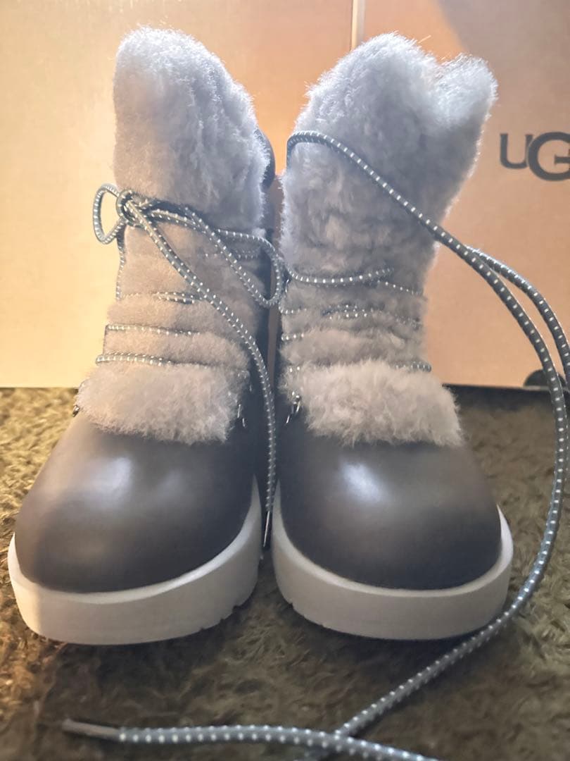 R*k様 UGG グレー ムートンブーツ