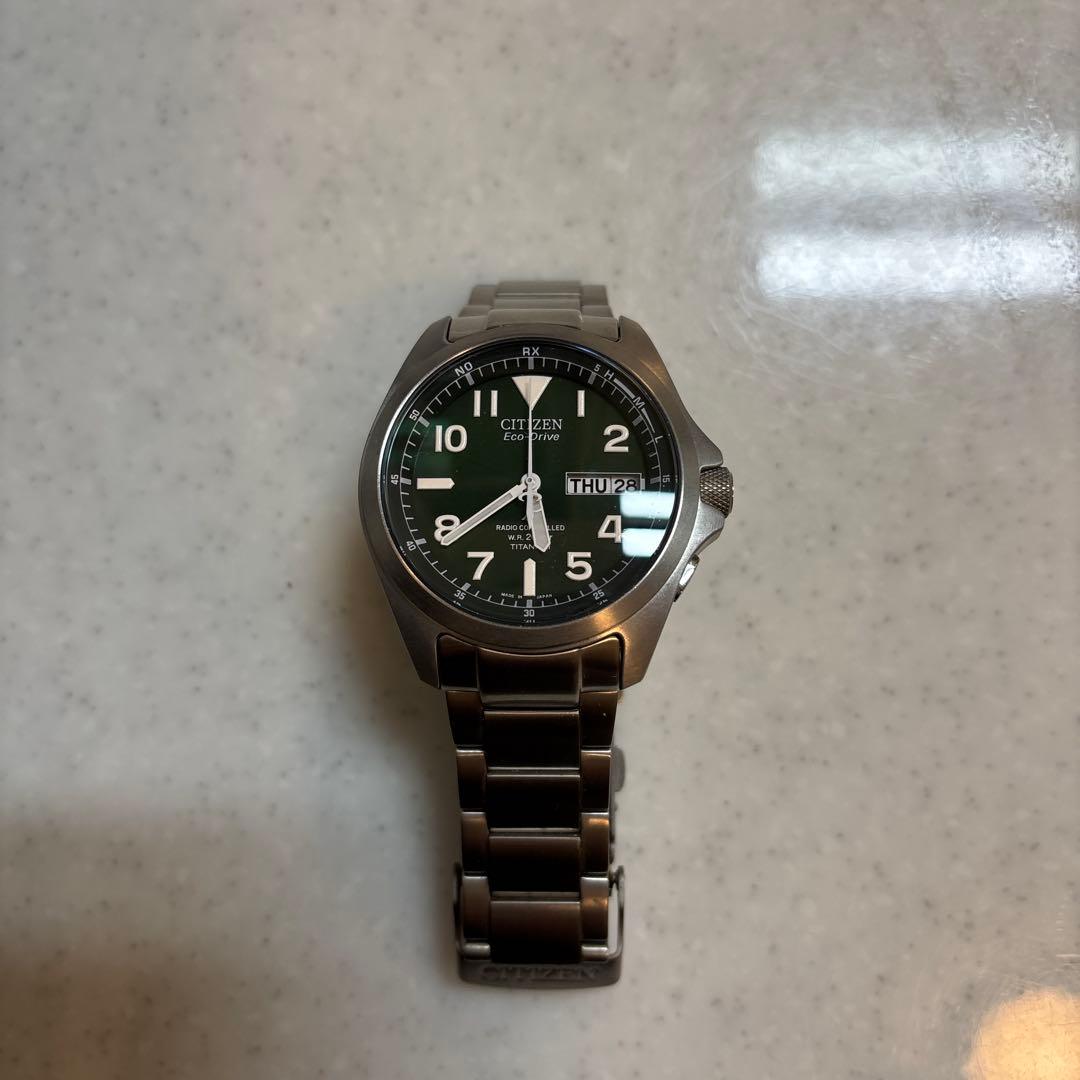 CITIZEN Eco-Drive グリーン 時計