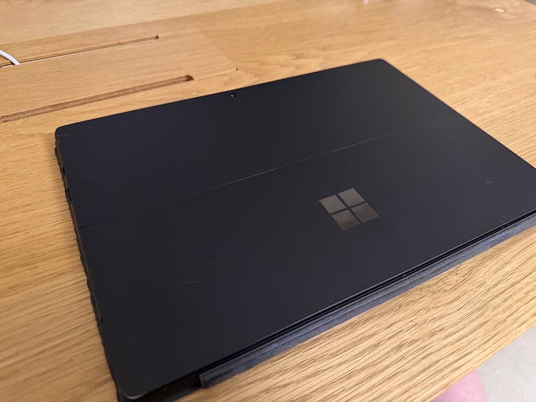 surface pro 6 ノートPC バッテリー残量64% タブレット