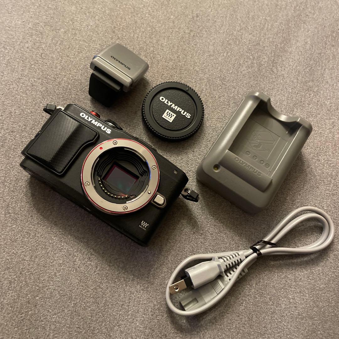 70. OLYMPUS PEN Lite E-PL6 ボディ