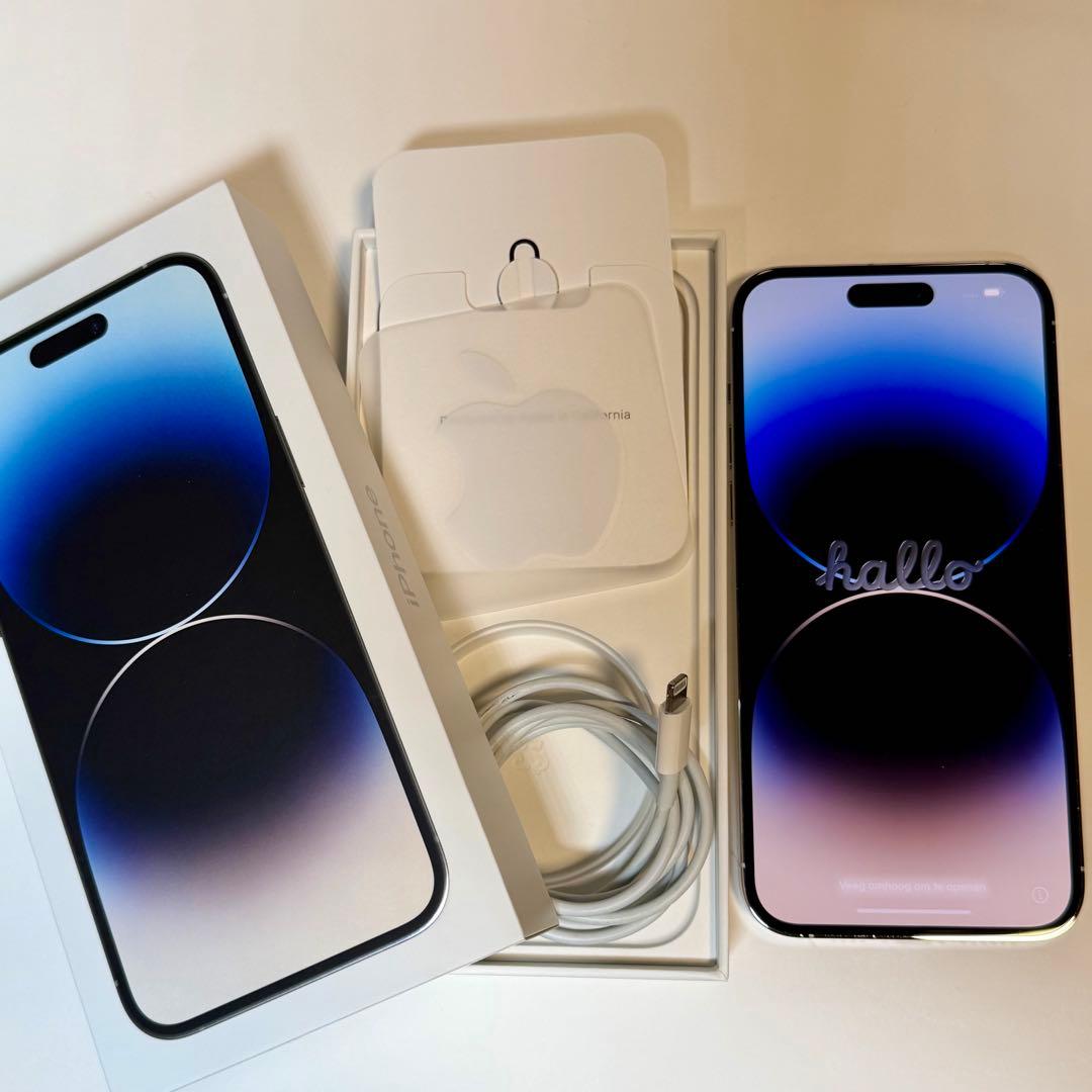 Apple iPhone 14 Pro Max 1TB 本体 シルバー 背面ヒビ