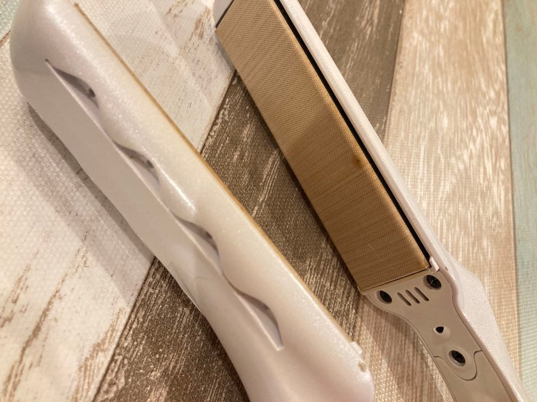 LM-125 KINUJO ストレートヘアアイロン ホワイト 絹女シルクプレート