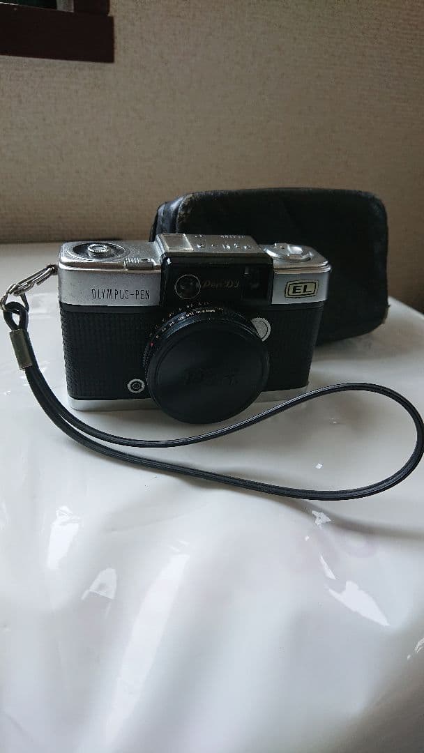 アンティーク オリンパスカメラ PEN-D  ケースー付き