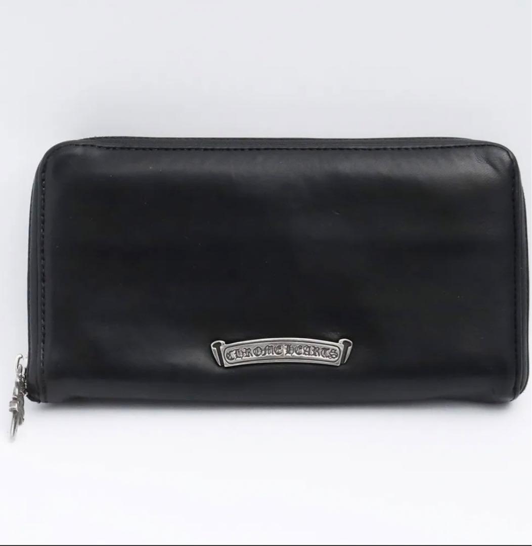 ゼロピラミッドスタッズコーナー ラウンドジップレザー財布　ウォレット