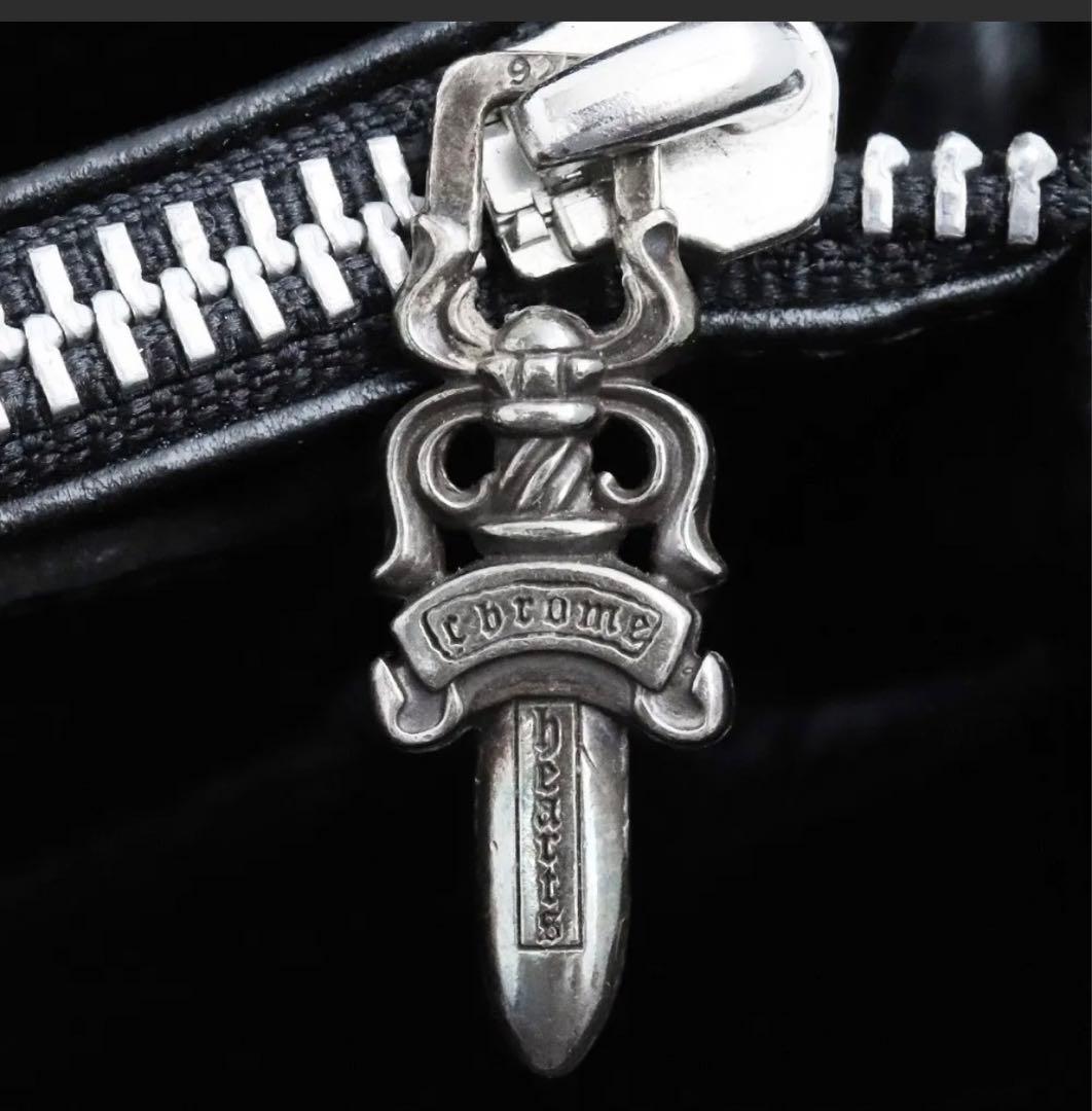 ゼロピラミッドスタッズコーナー ラウンドジップレザー財布　ウォレット