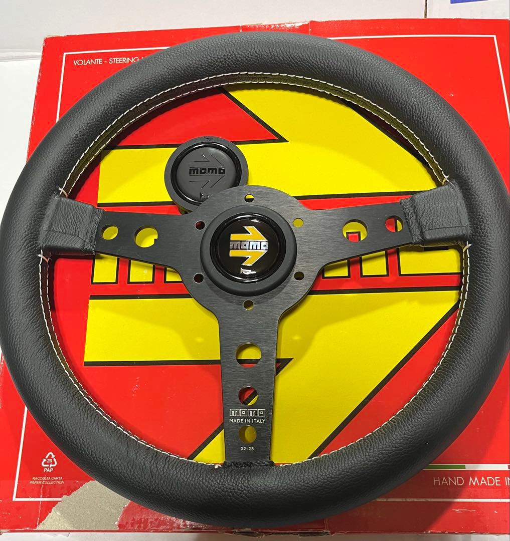 MOMO ステアリングホイール ハンドメイド 2023年製