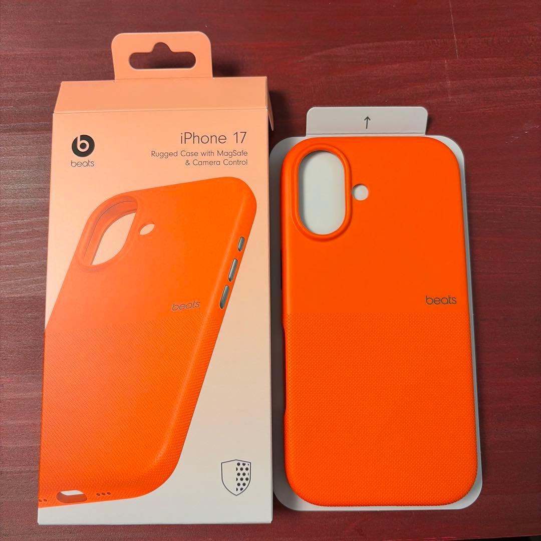 Beats iPhone 17用オレンジケース