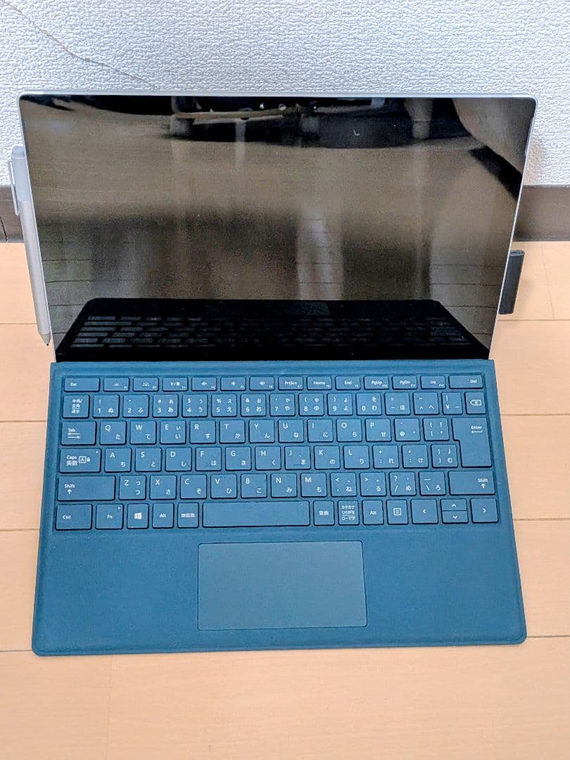Surface Pro 5 i5/4GB/128GB ペン・キーボード付き 本体