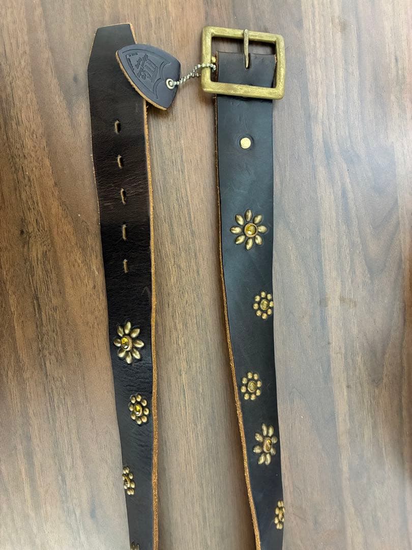 HTC OLD フラワー スタッズ ベルト　34