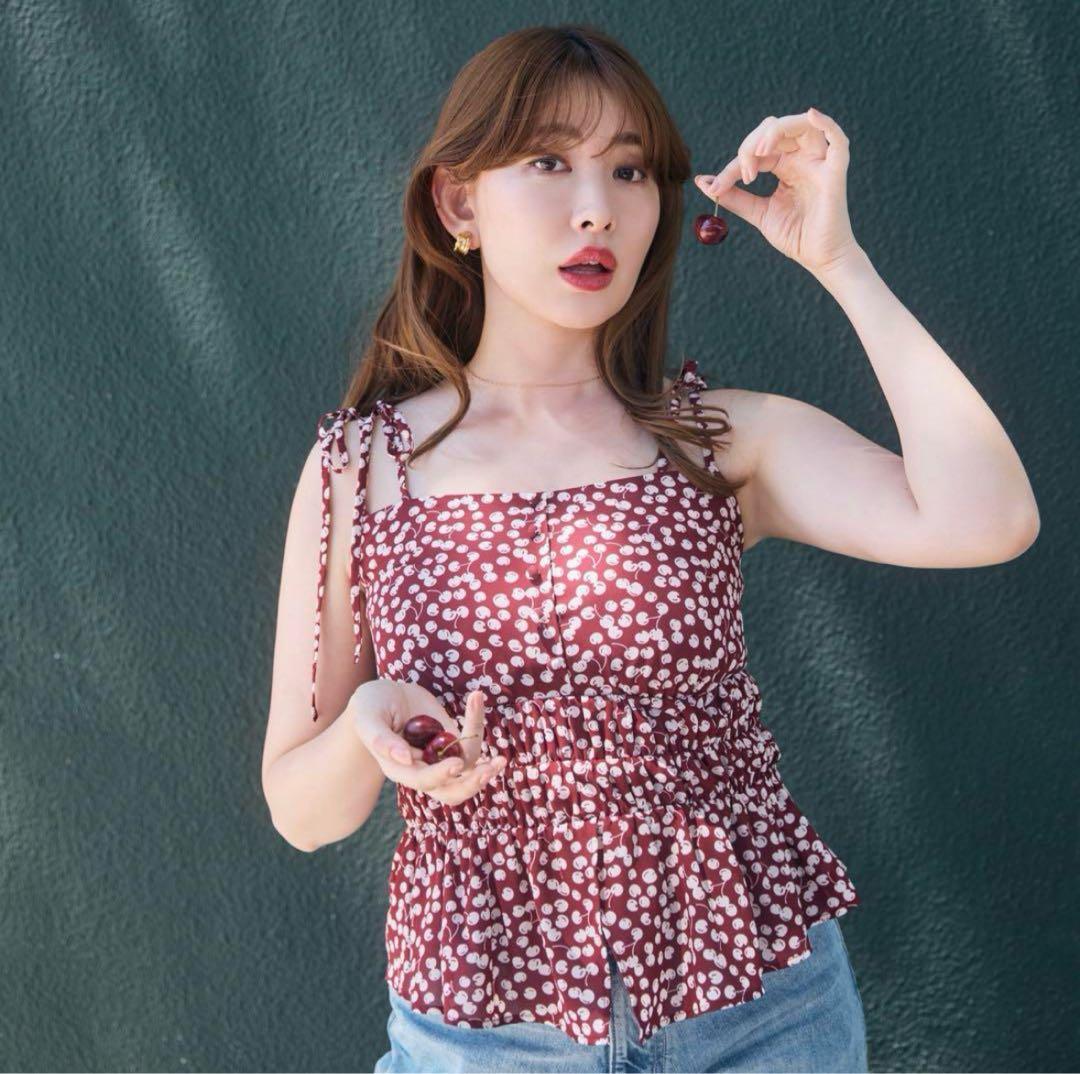 herlipto Cherry Pattern Strap Top キャミソール