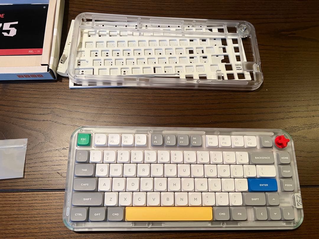 Nuphy KICK75 本体＋ハイプロファイル交換ケース　美品