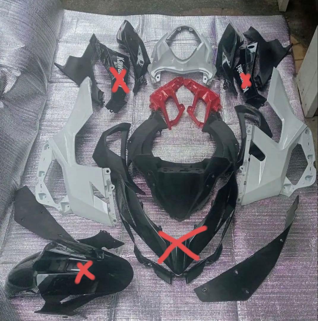 激安出品！NINJA 250 400 純正カウルセット