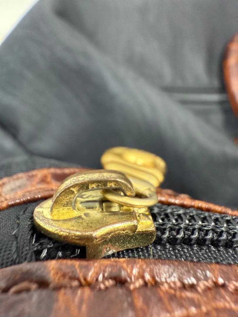 BALENCIAGAボストンバック