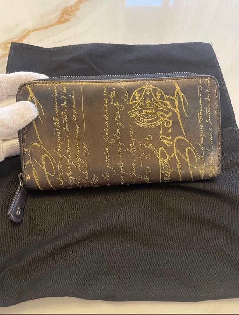 Berluti イタウバ　ブルー & ゴールドデンパティーヌ　長財布