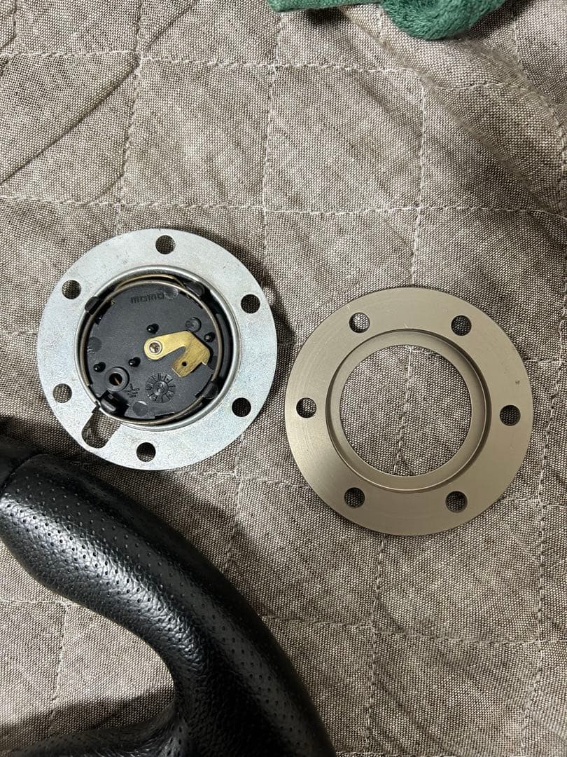 MOMO RACE ステアリングホイール 本体 美品