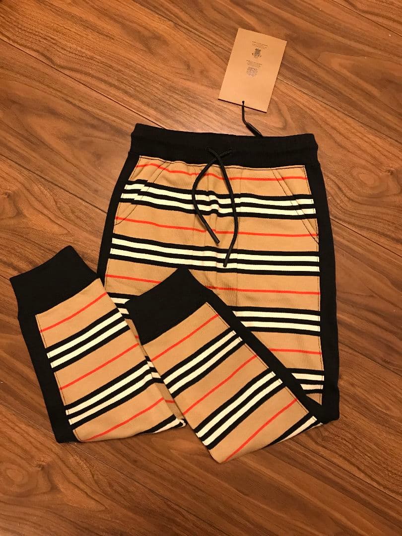 4*♬様 新品タグ付き バーバリー パンツ 130 アイコンストライプ スエット