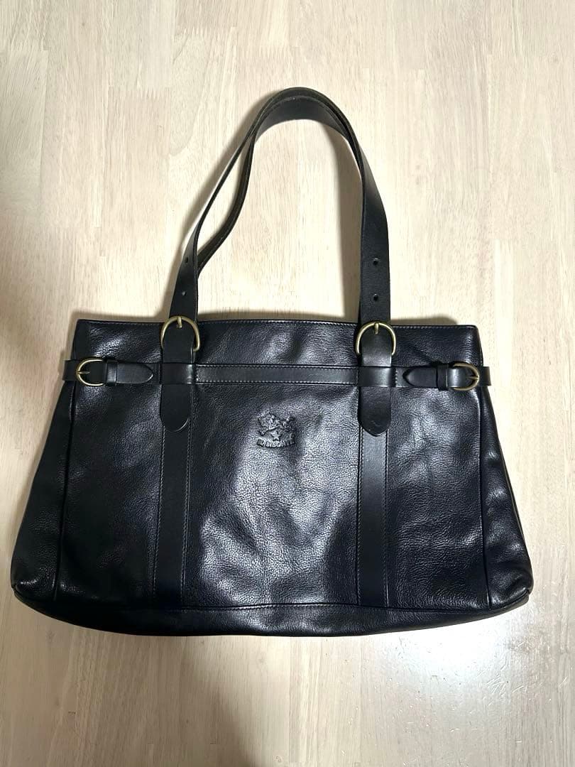 【メッツ】【美品】ILBISONTE イルビゾンテ レザー ブラック