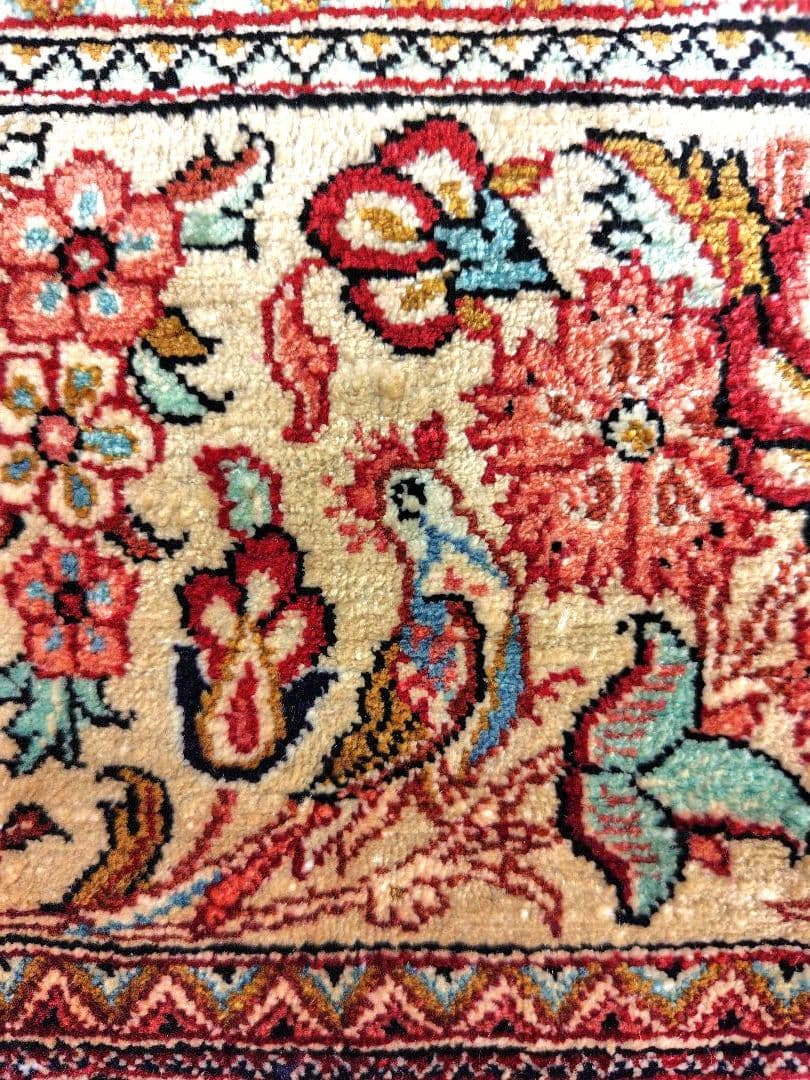 専用品☆【花の泉に遊ぶ美しい鳥】ペルシャ絨毯　シルク　ピンク系　孔雀　手織り