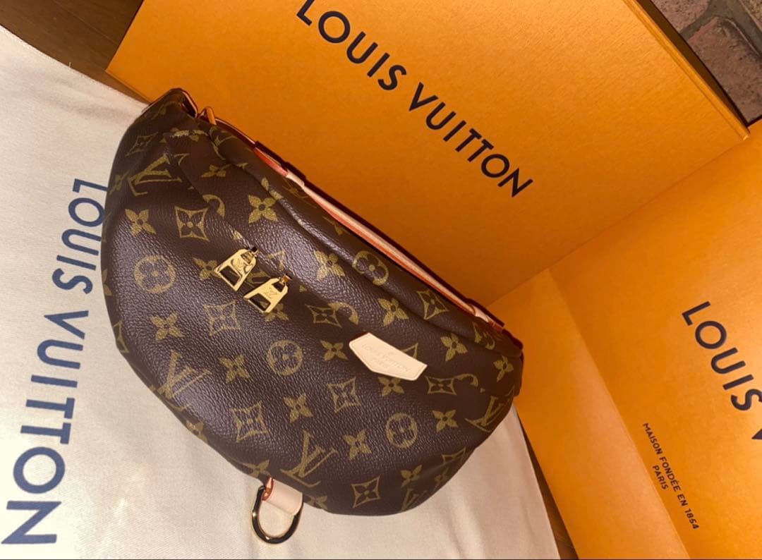 Louis Vuitton モノグラム ボディバッグ M43644