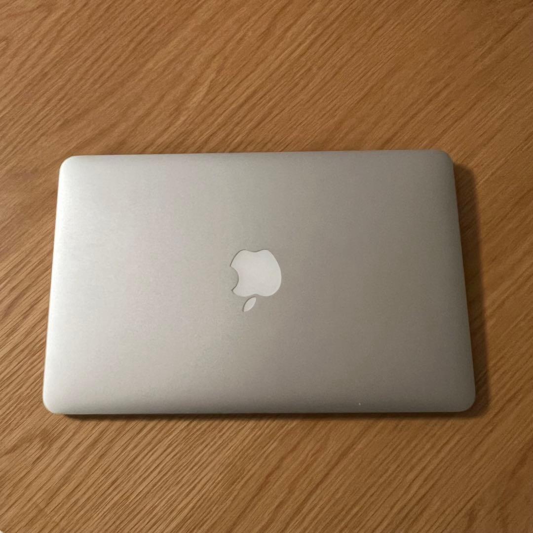 Apple MacBook Air 11インチ　2010