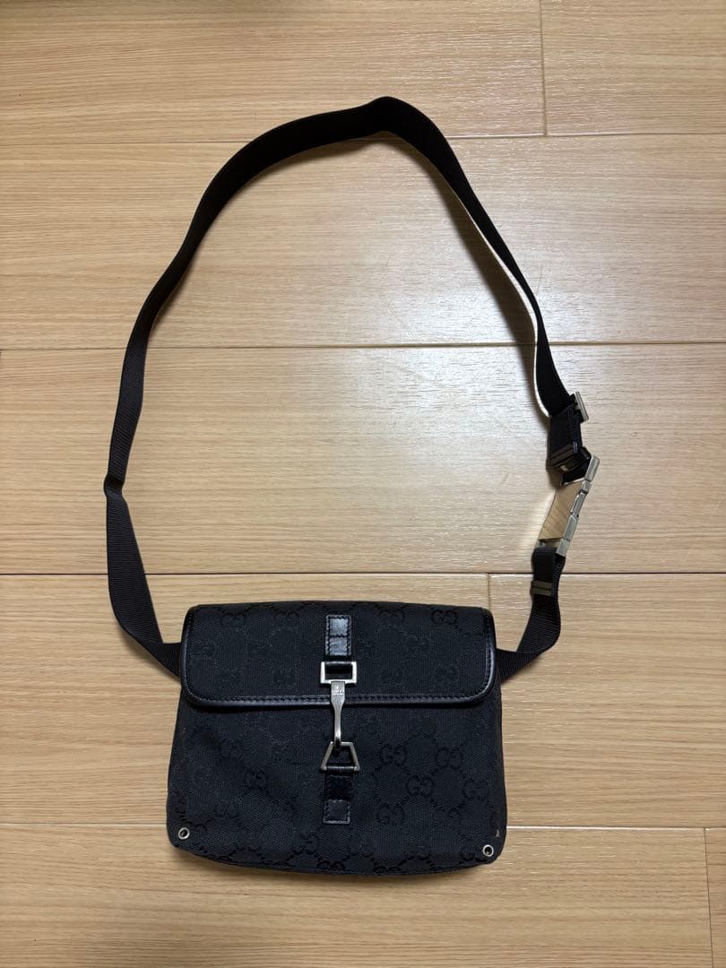 gucci ブラック GGパターン ボディバッグ ショルダーバッグ 美品