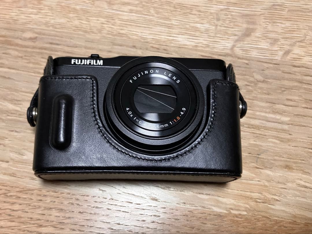 FUJIFILM XQ1 ブラック 本体と付属品