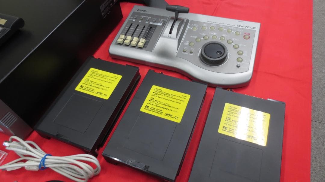 EDIROL DV-7DL ハードディスク計４個付きモニターセット