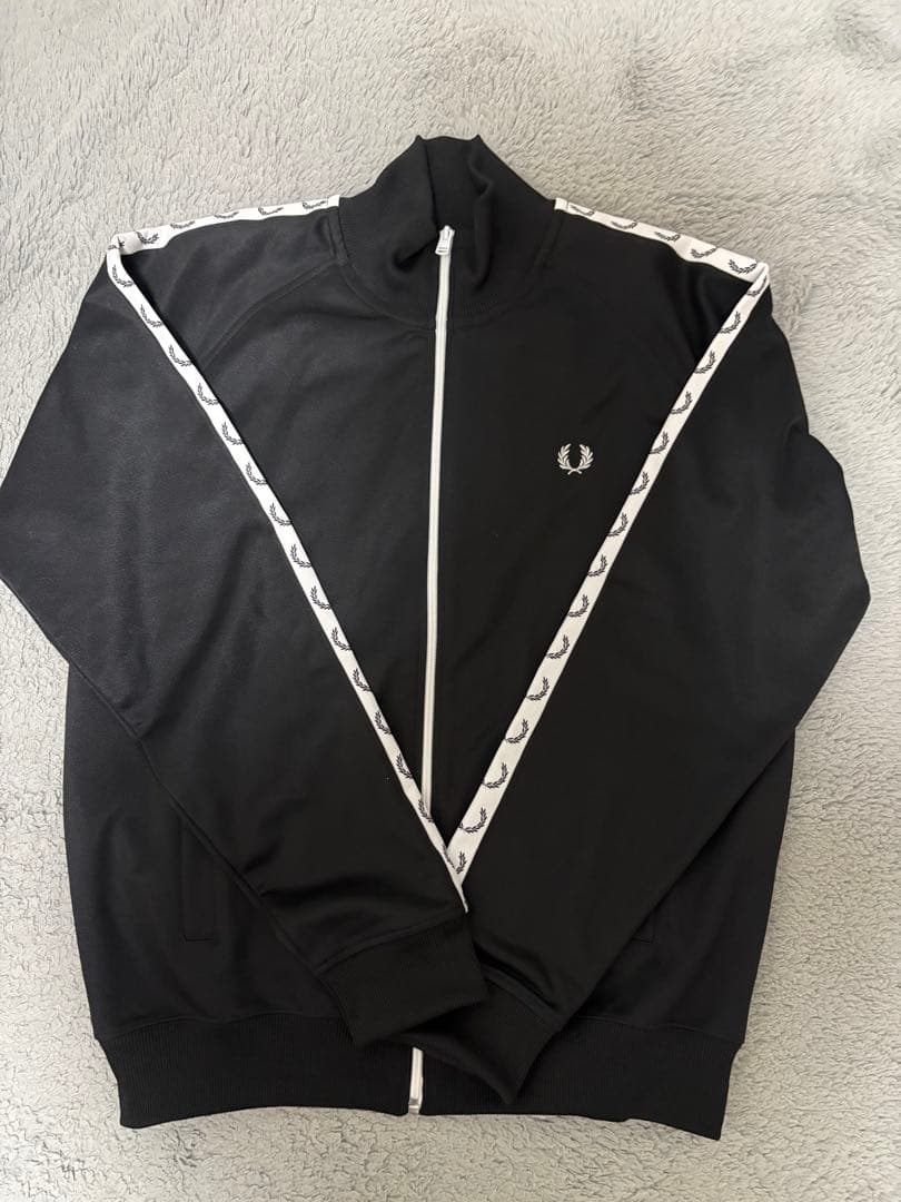 フレッドペリー　トラックジャケット