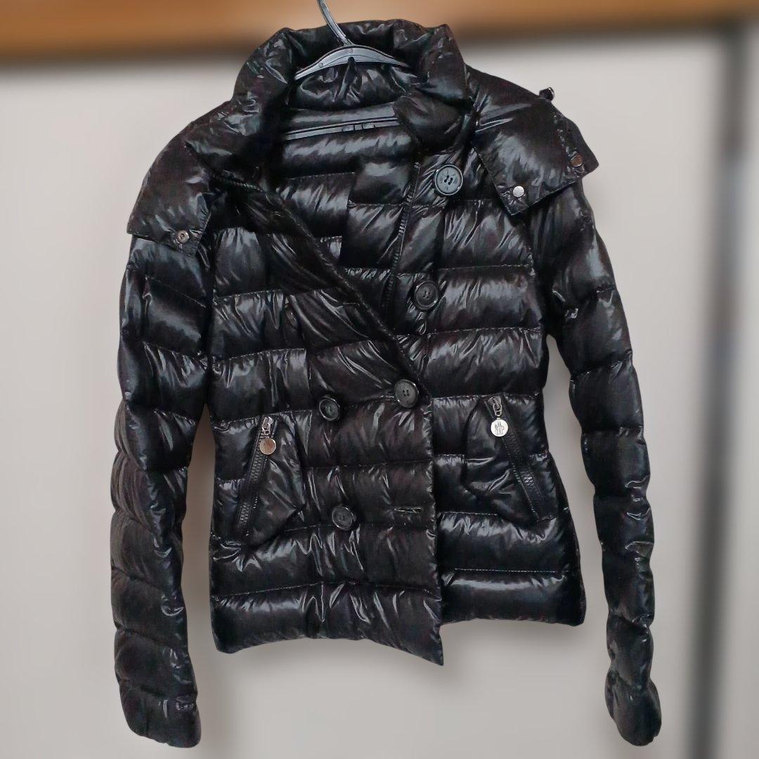 MONCLER (美品)ブラック (国内正規品)ダウンジャケット フード付き