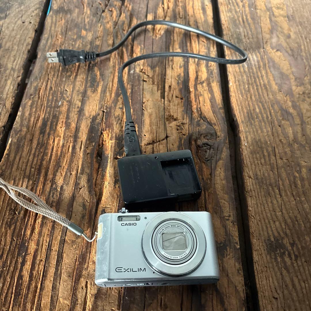 CASIO カシオ EXILIM EX-ZS180 コンパクトデジタルカメラ