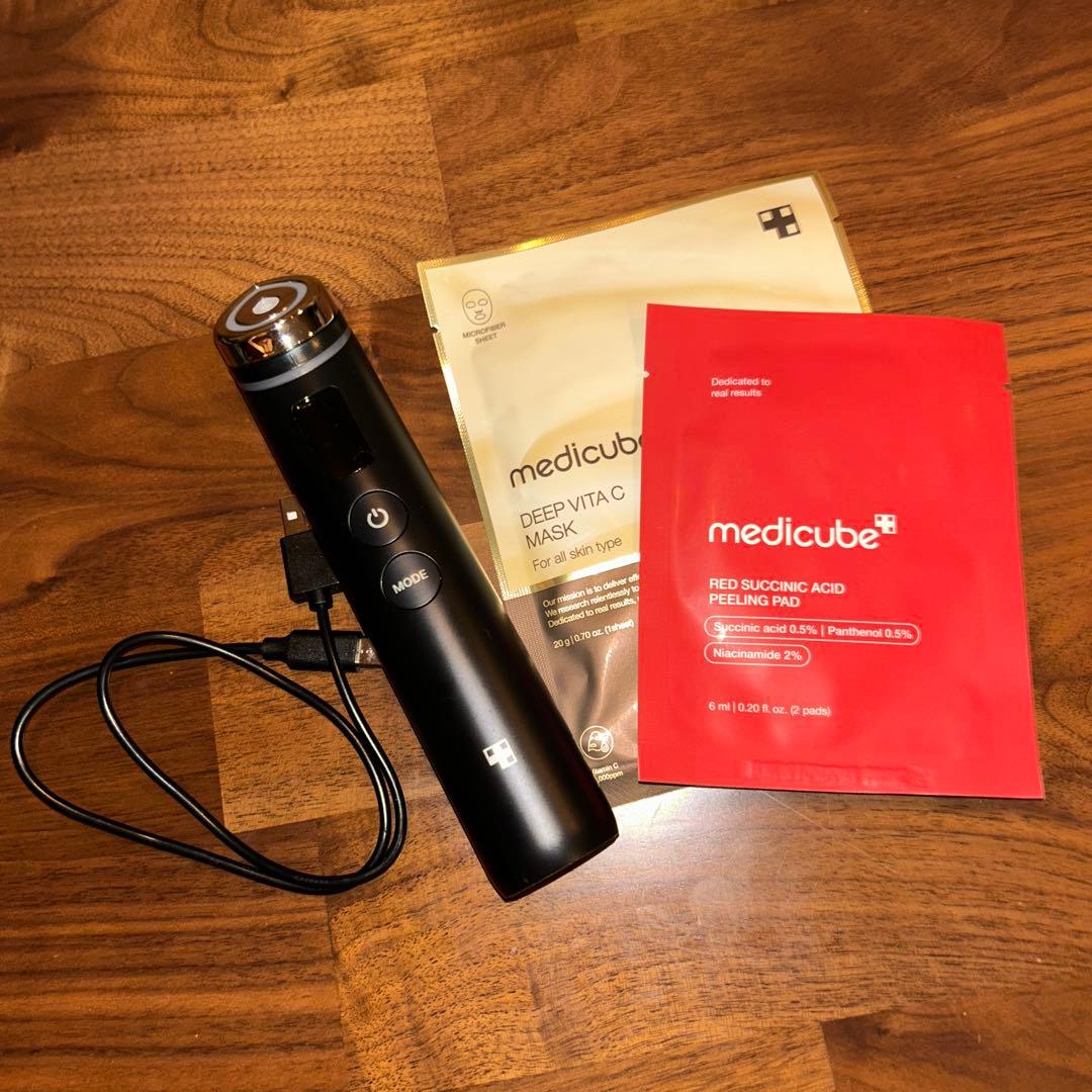 メディキューブmedicube AGE-Rブースタープロ