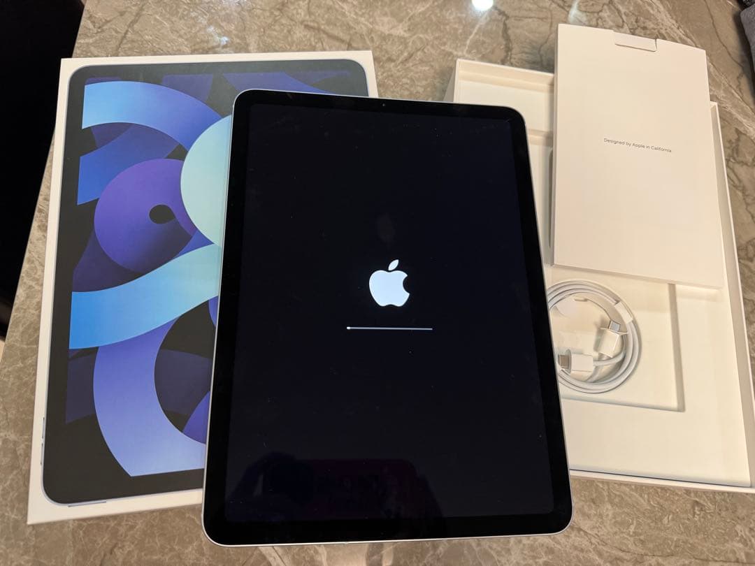 専用iPad Air 第4世代 Wi-Fiモデル 64GB 美品　専用ケース付き