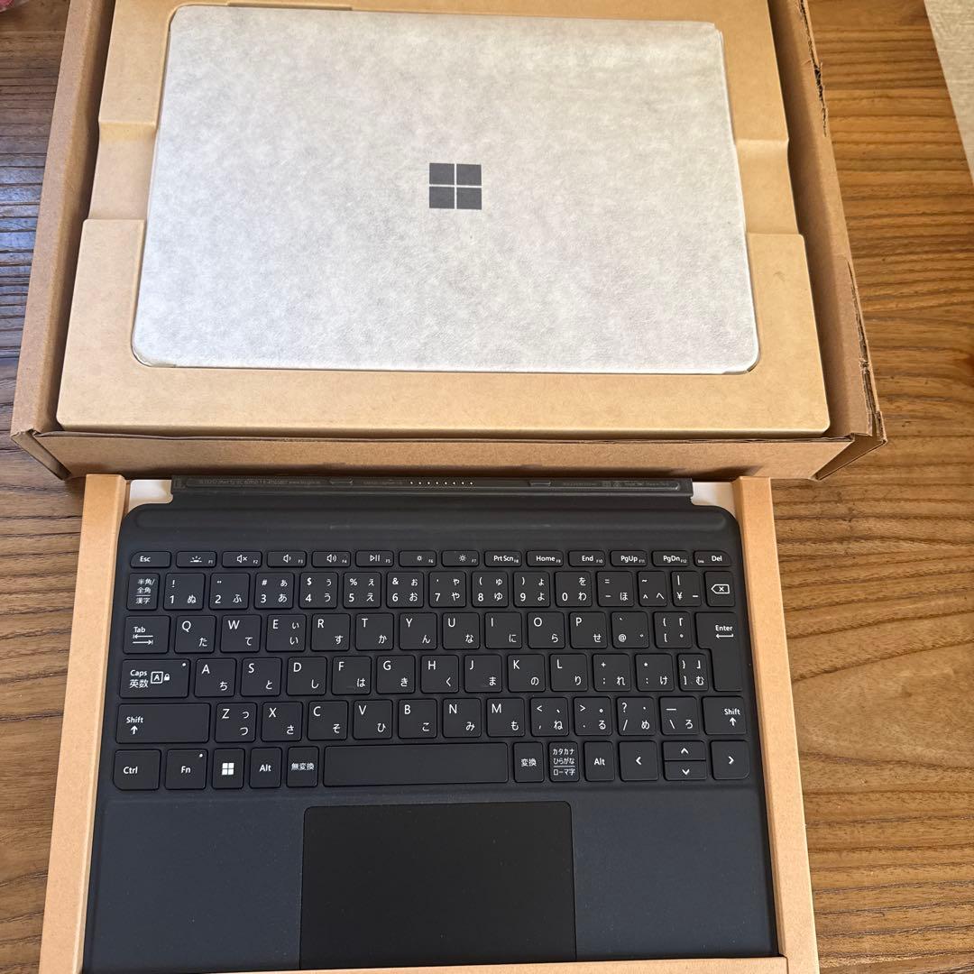 Microsoft Surface Go4本体＋キーボード