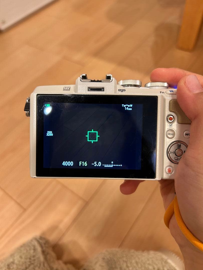 OLYMPUS PEN E-PL7 レンズキット ミラーレス一眼