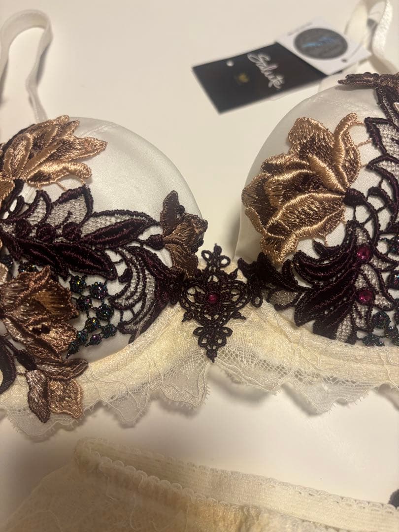 ワコール サルート B70&ボーイM &ソングM IV