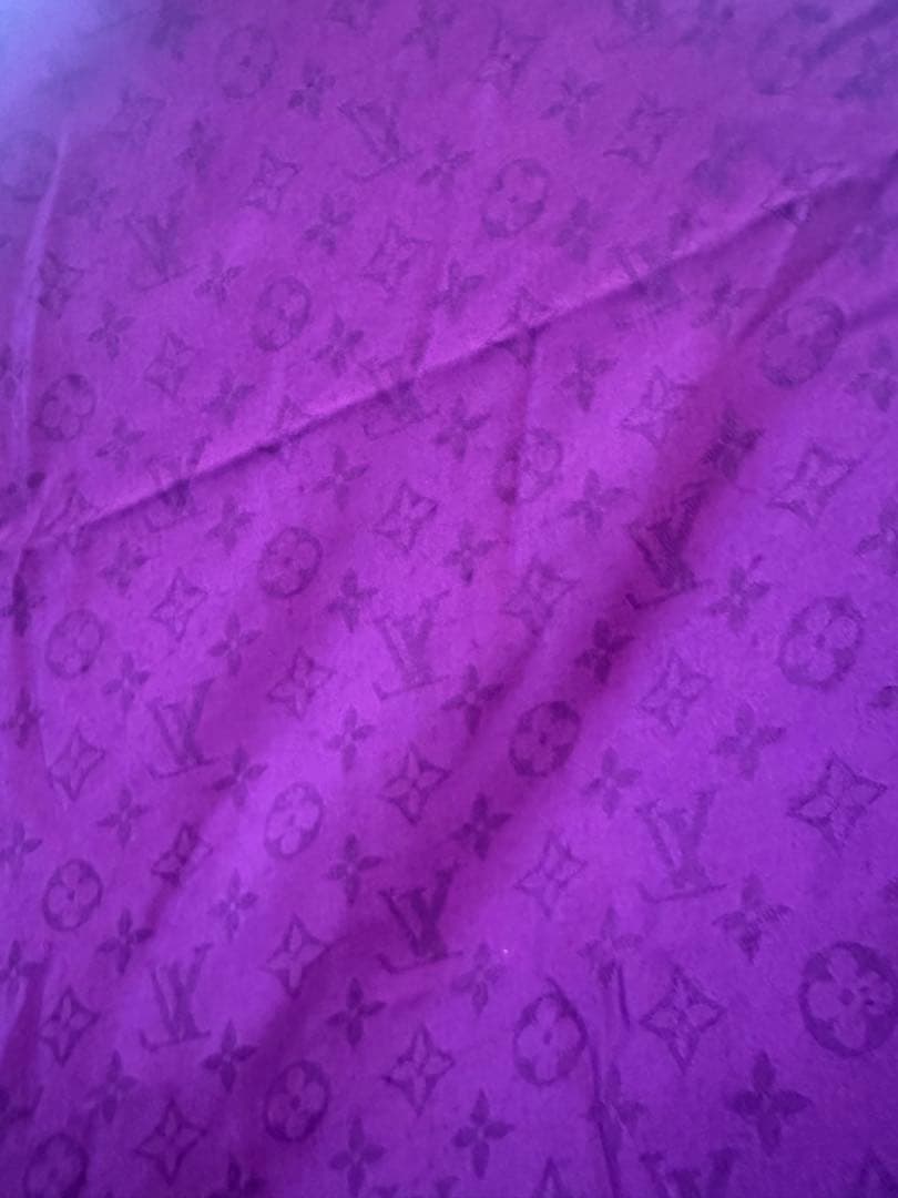 LOUIS VUITTON ショールモノグラム　パープル