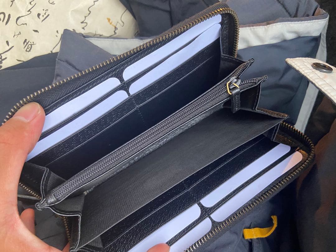 GUCCI 長財布　ラウンドファスナー　GGマーモント レザー