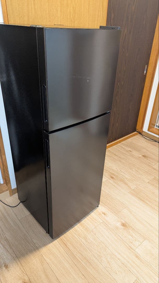 冷蔵庫　一人暮らし　maxzen　138L　黒　 2021年製