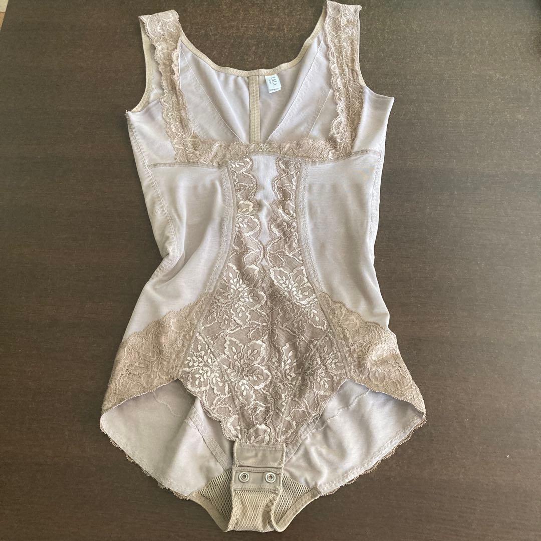 LALA Grant ベージュ ボディスーツ75M