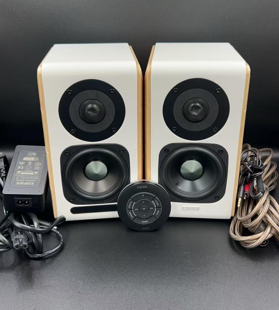 Edifier スピーカー ホワイト/ゴールド