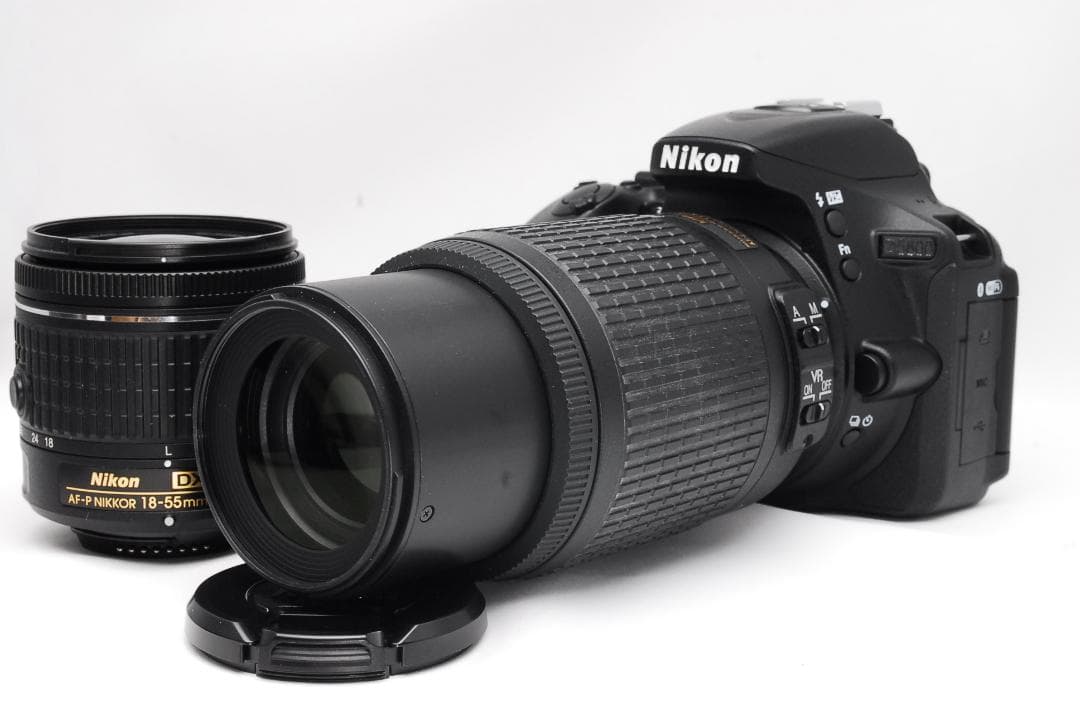 Wレンズキット Nikon D5600 美品 一眼レフ バック付 初心者おすすめ