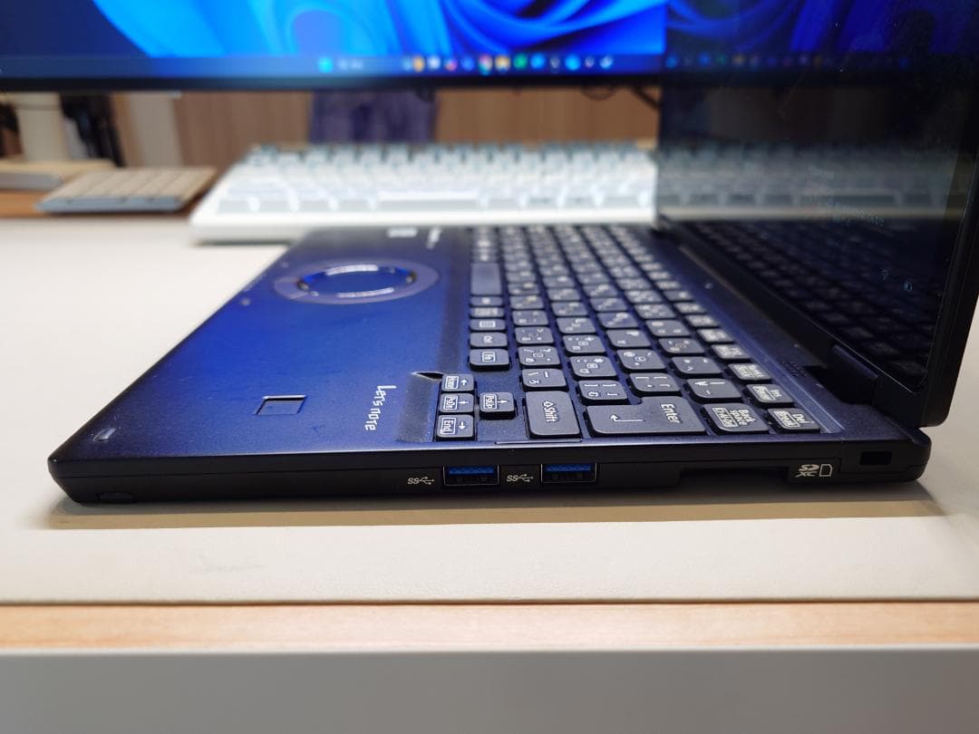 Let's note QV9 i7/RAM:16G/SSD:256G/12インチ