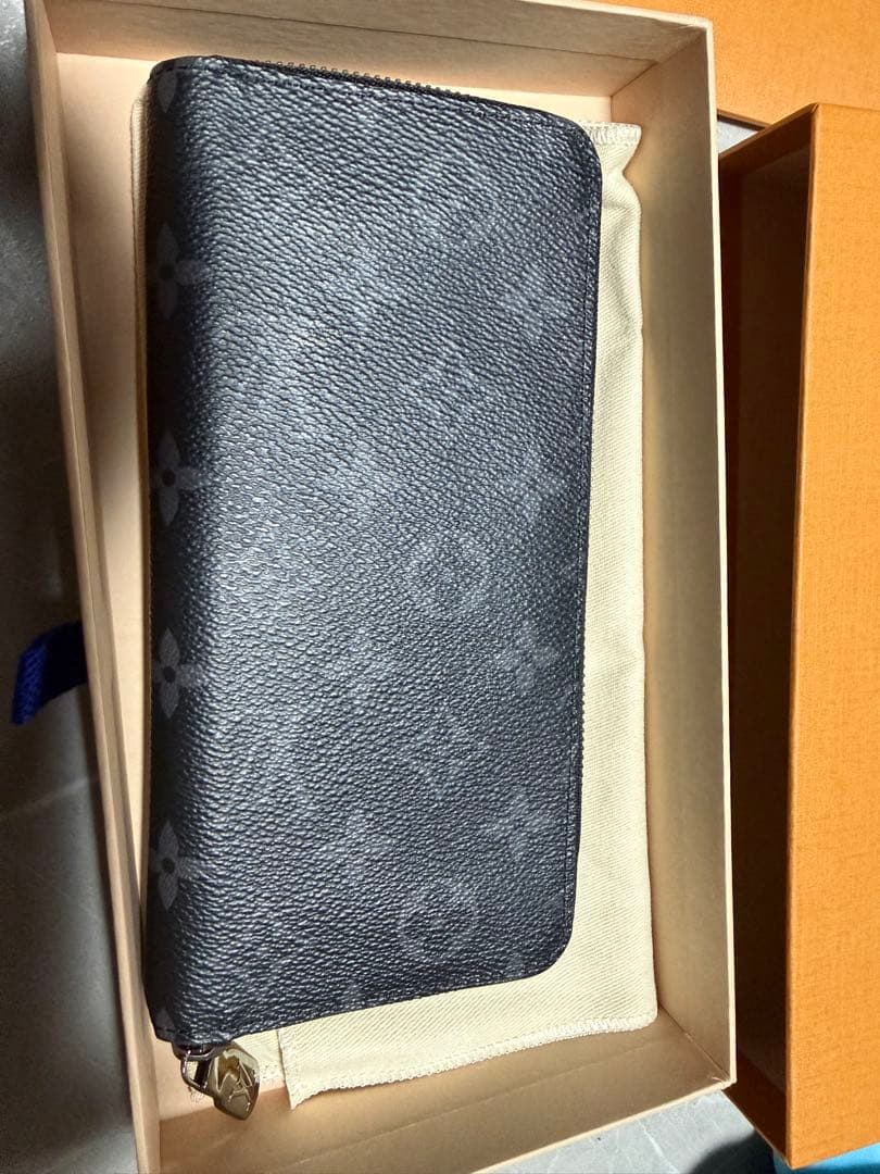 ジッピーウォレット・ヴェルティカル ルイヴィトン　メンズ長財布