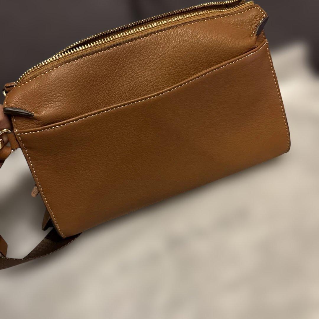 mica della valle レザーショルダー/グロスボディバッグ