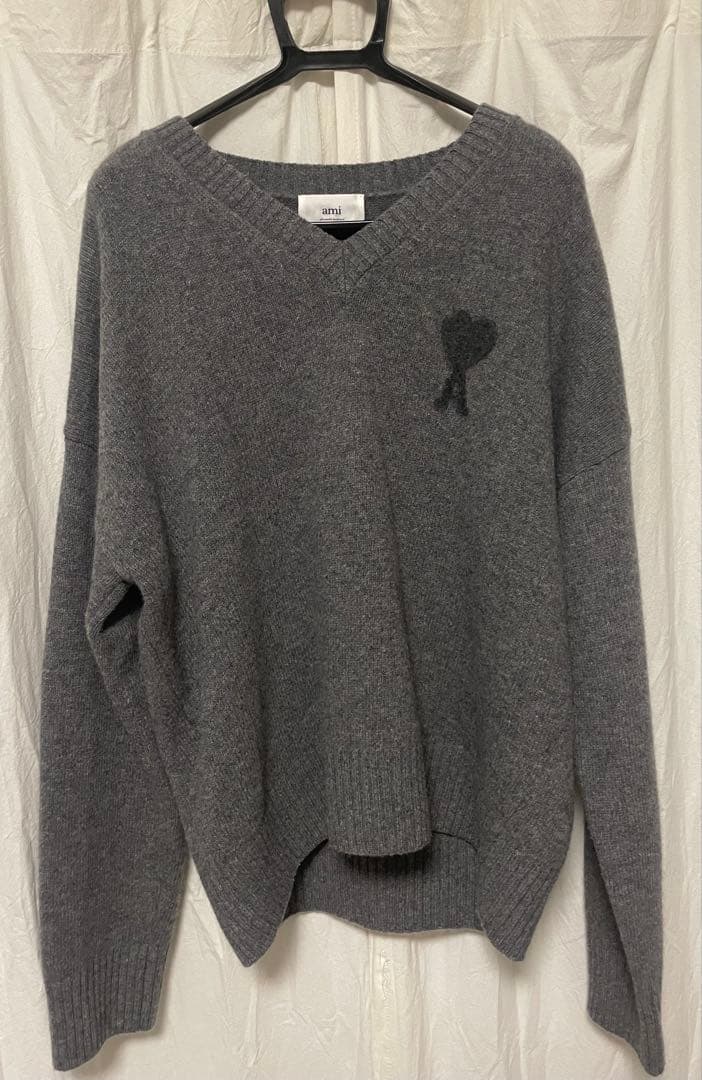 AMI PARIS アミパリ Vネックニット