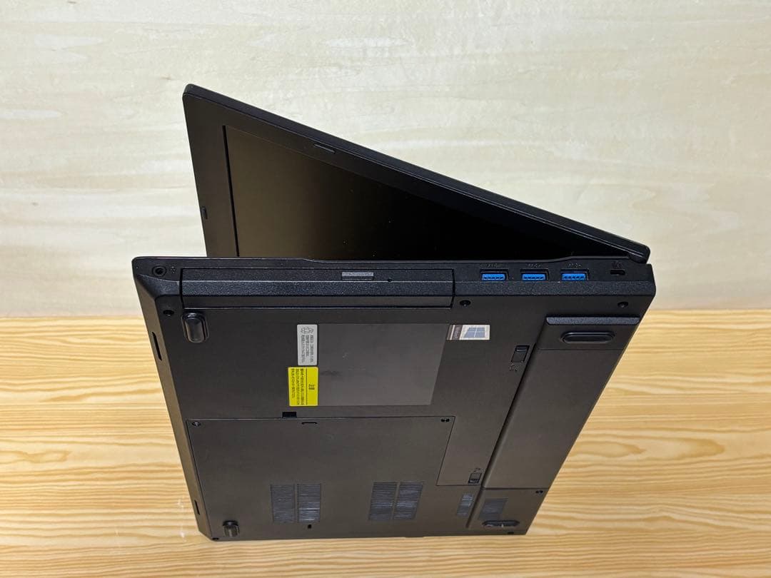 訳アリ特価PC VKT16X-2 i5-8250U 4GB SSD128GB