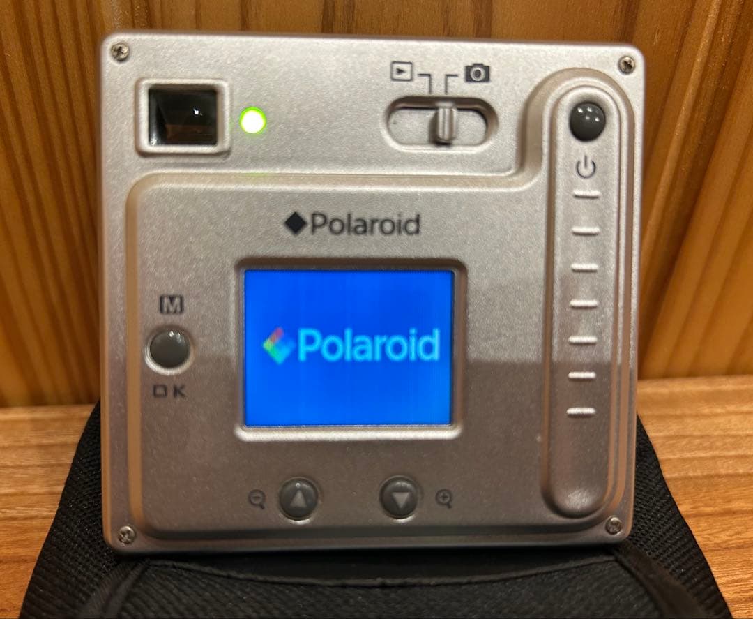 Polaroid PDC2070 動作確認済み　デジタルカメラ