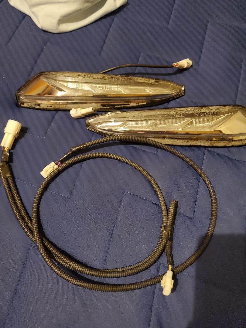 50プリウス後期　モデリスタデイライト&ハーネス