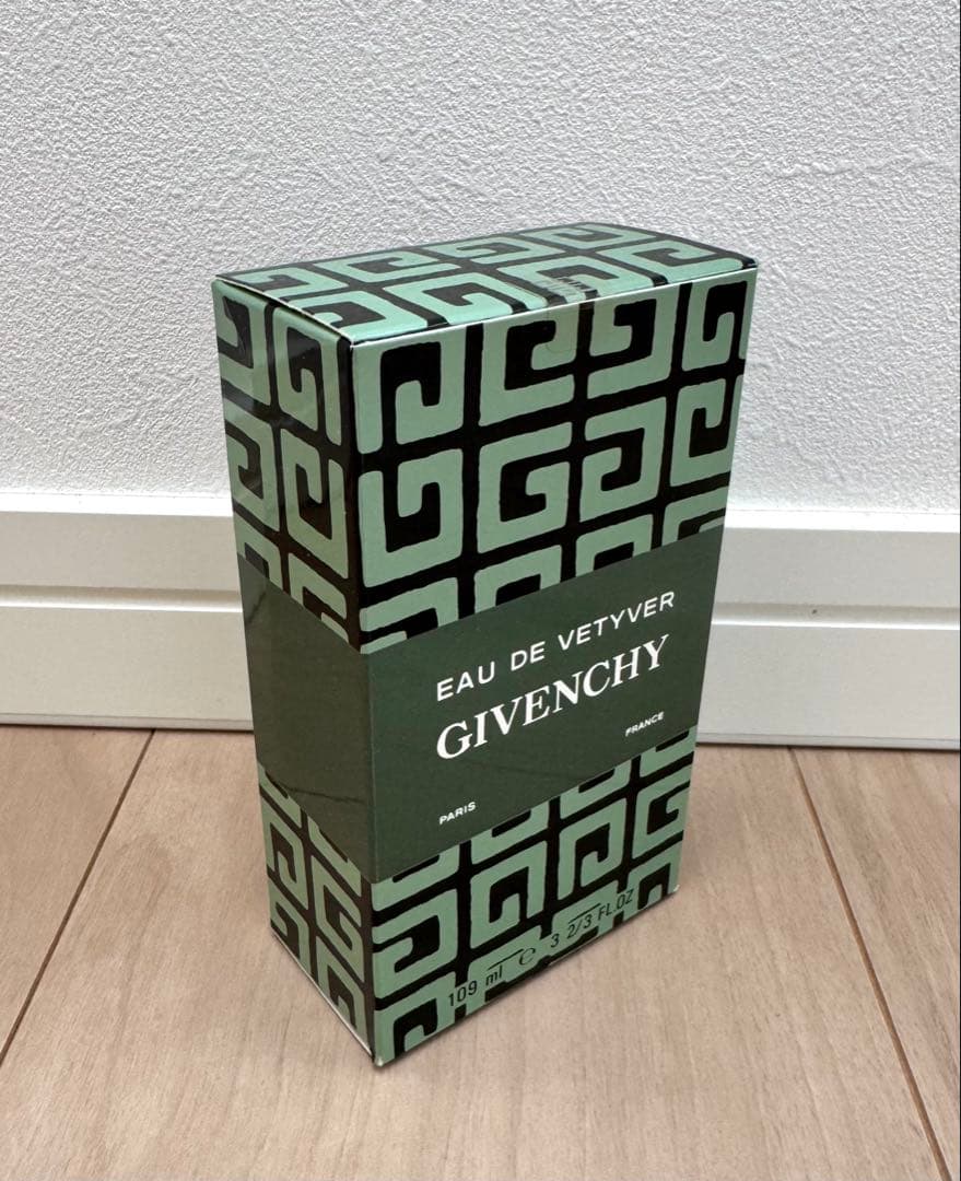 GIVENCHY ジバンシー eau de vetyver 109ml